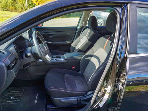 Used 2023 Nissan Sentra SR w/ Midnight Edition Package image 19