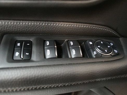Used 2024 GMC Yukon XL Denali AWD/4WD image 75