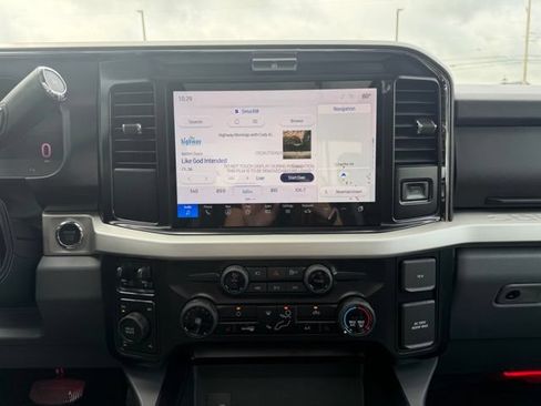 New 2026 Ford F250 XLT w/ XLT Premium Package AWD/4WD image 13