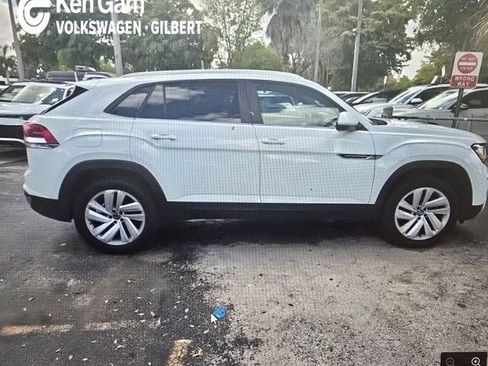 Used 2023 Volkswagen Atlas Cross Sport SE w/ Panoramic Sunroof Package image 1
