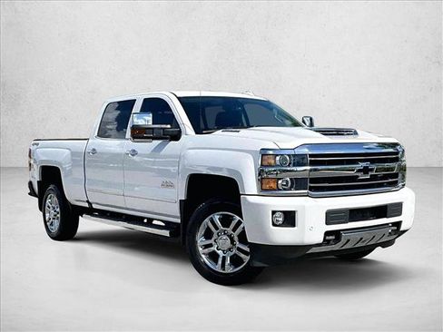 Used 2019 Chevrolet Silverado 2500 High Country w/ Duramax Plus Package AWD/4WD image 11