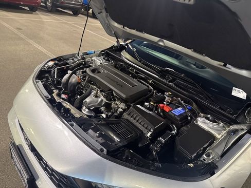 Used 2025 Honda Civic Sport image 26