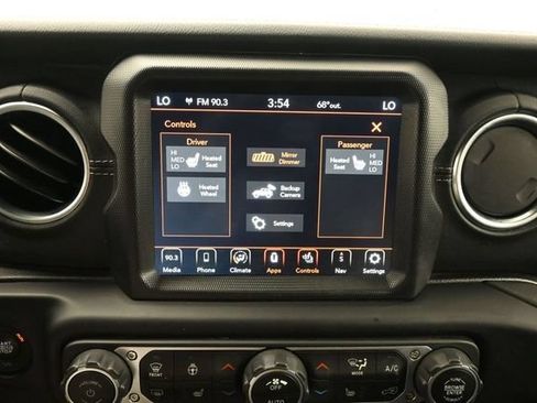 Used 2021 Jeep Wrangler Unlimited Sahara AWD/4WD image 22