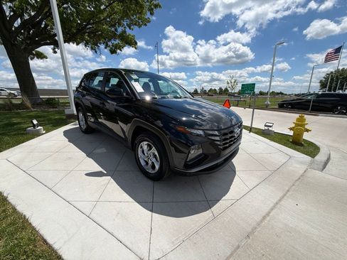 Certified 2023 Hyundai Tucson SE AWD/4WD image 2