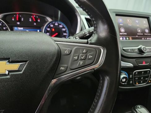 Used 2020 Chevrolet Equinox LT FWD image 19