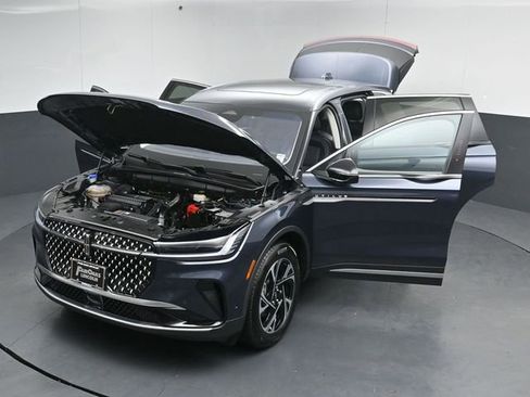 Used 2024 Lincoln Nautilus Premier w/ Equipment Group 102A image 57