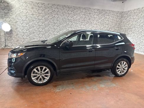 Used 2020 Nissan Rogue Sport S w/ Appearance Package FWD image 4