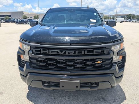Used 2023 Chevrolet Silverado 1500 Custom RWD image 3