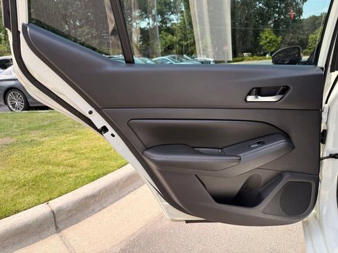 Used 2019 Nissan Altima 2.5 SR w/ SR Premium Package FWD image 29