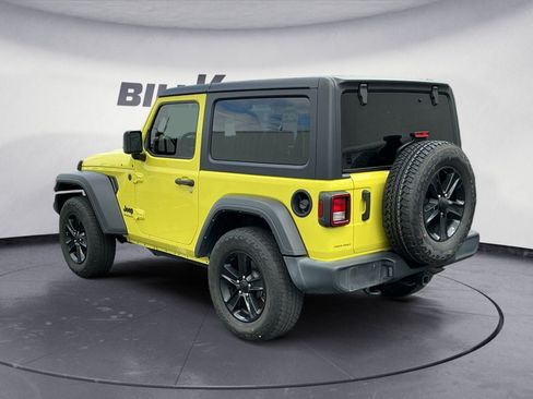 Used 2023 Jeep Wrangler Sport AWD/4WD image 3