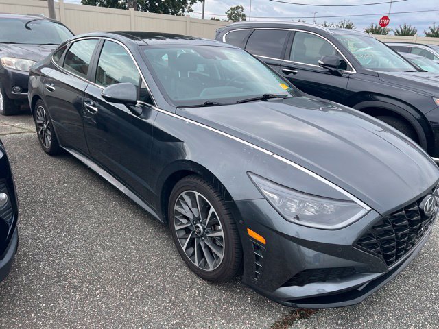 Used 2023 Hyundai Sonata Limited w/ Cargo Package FWD image 2