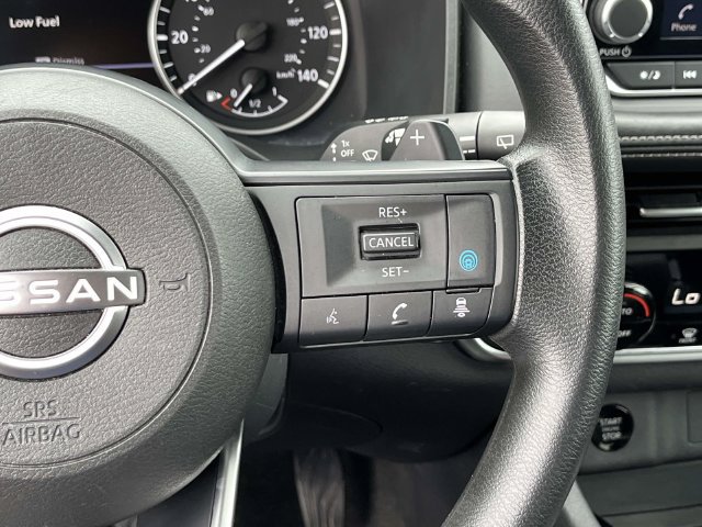 Used 2024 Nissan Rogue SV AWD/4WD image 30