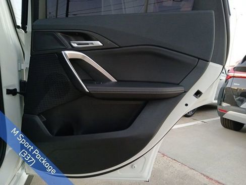 Used 2025 BMW X1 xDrive28i w/ M Sport Package image 12