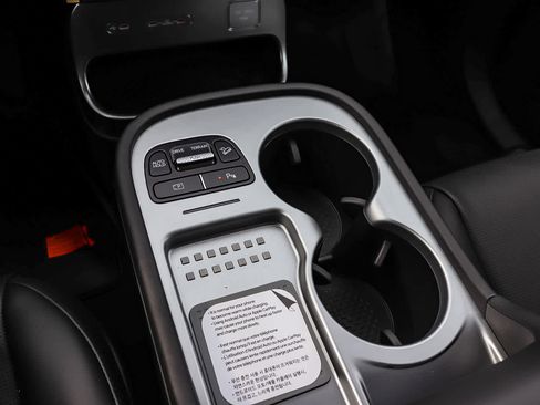 New 2026 Hyundai Ioniq 9 SEL image 25