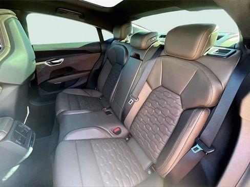Used 2023 Audi e-tron GT Premium Plus w/ Executive Package image 28