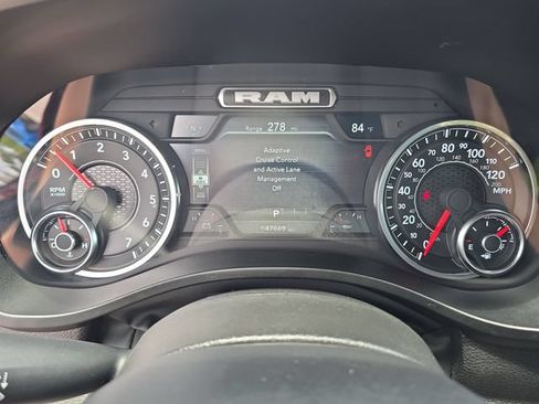 Used 2025 RAM 1500 Laramie AWD/4WD image 27