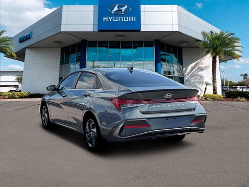New 2026 Hyundai Elantra SEL Sport Premium FWD image 6