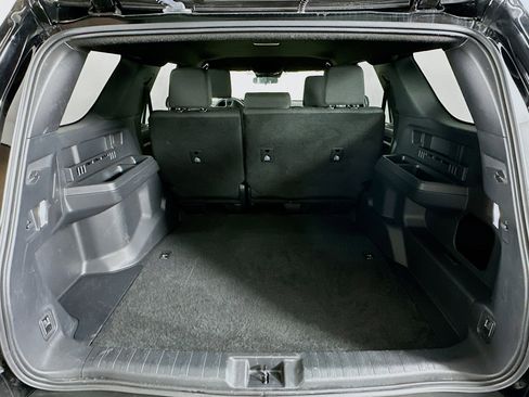 Used 2025 Toyota 4Runner SR5 image 29