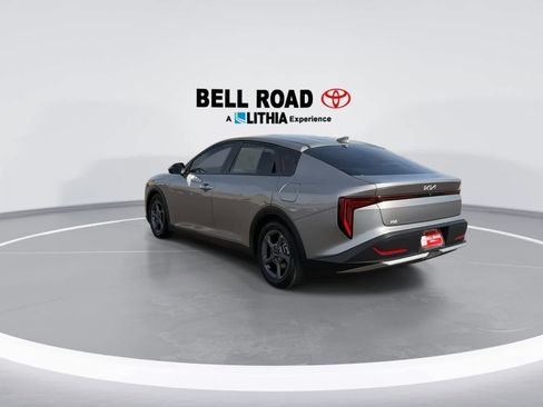 Used 2025 Kia K4 LXS image 6