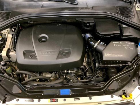 Used 2017 Volvo XC60 T5 Inscription w/ Preferred Option Package image 30