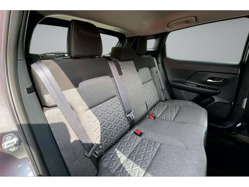 Used 2025 Nissan Kicks SV image 22