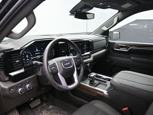 Used 2025 GMC Sierra 1500 Elevation w/ Preferred Package image 16