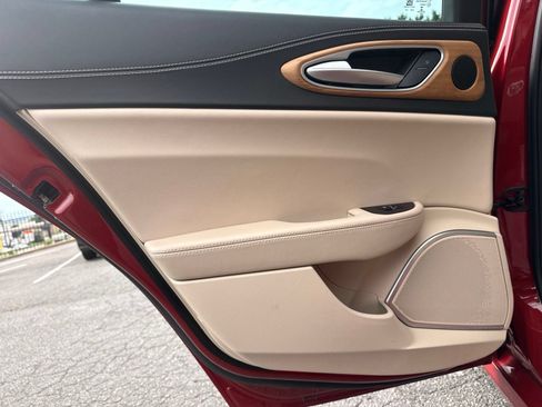 Used 2017 Alfa Romeo Giulia Ti w/ Lusso Light Wood Package RWD image 27
