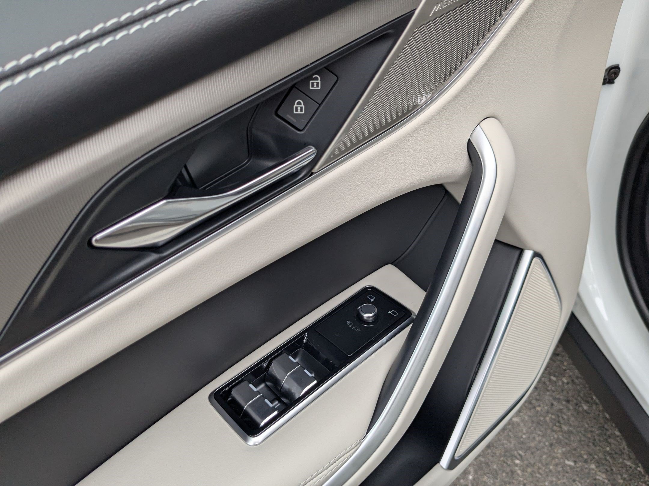 New 2026 Jaguar F-PACE R-Dynamic S AWD/4WD image 13