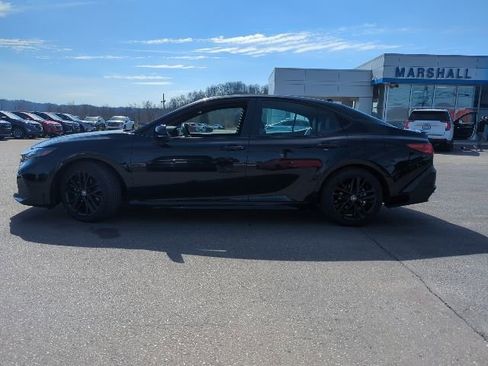 Used 2025 Toyota Camry LE image 10