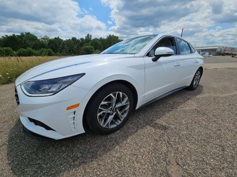 Used 2023 Hyundai Sonata SEL w/ Convenience Package FWD image 7