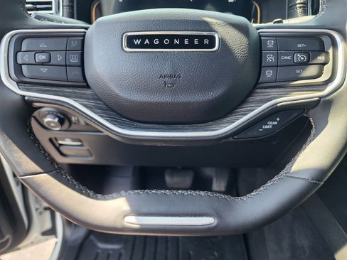 Used 2022 Jeep Wagoneer Series III image 27