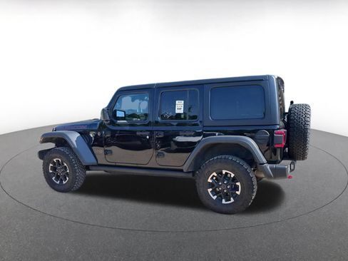 Used 2025 Jeep Wrangler Unlimited Rubicon AWD/4WD image 9