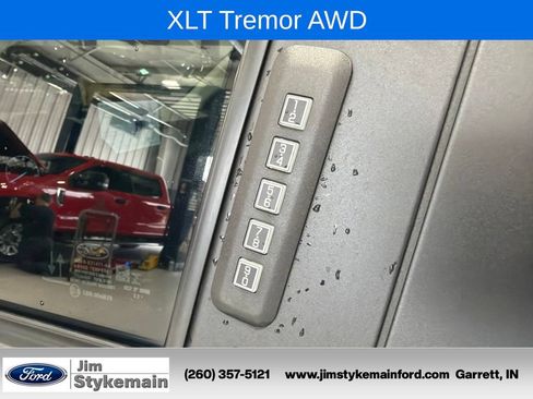 Used 2023 Ford Maverick Tremor w/ Tremor Off-Road Package AWD/4WD image 4