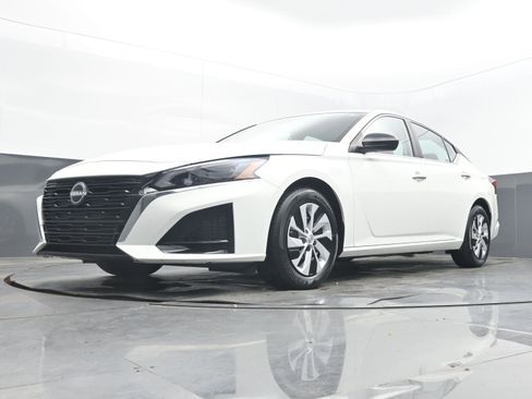 Certified 2025 Nissan Altima 2.5 S image 23