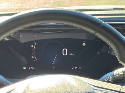 Used 2025 Buick Envista Sport Touring image 40