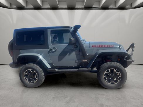 Used 2013 Jeep Wrangler Rubicon AWD/4WD image 12