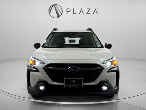 Used 2024 Subaru Outback Premium image 7