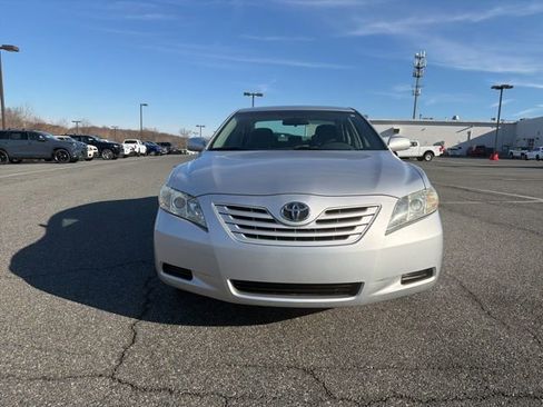 Used 2008 Toyota Camry LE image 3
