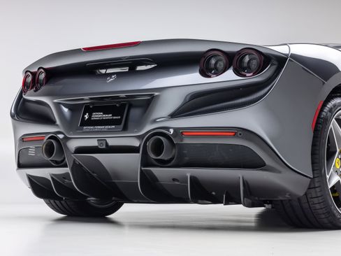 Certified 2022 Ferrari F8 Tributo RWD image 16