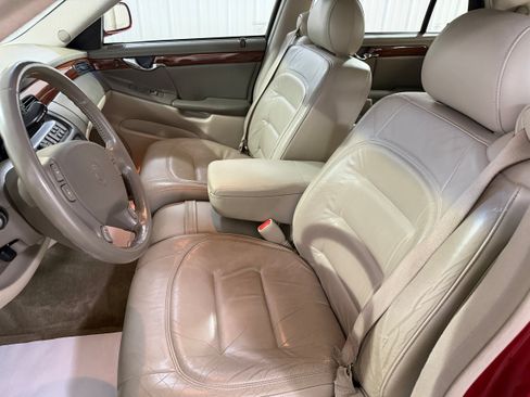 Used 2001 Cadillac De Ville w/ Comfort/Convenience Pkg FWD image 12