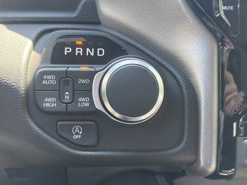 New 2026 RAM 1500 Big Horn AWD/4WD image 16