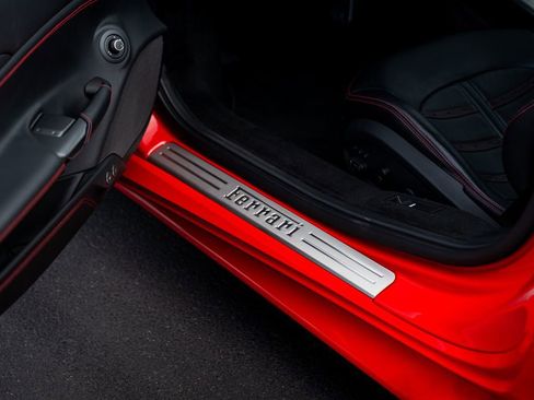 Used 2017 Ferrari 488 GTB image 25