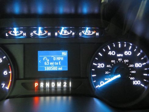 Used 2020 Ford F250 XL w/ Snow Plow Prep Package image 19