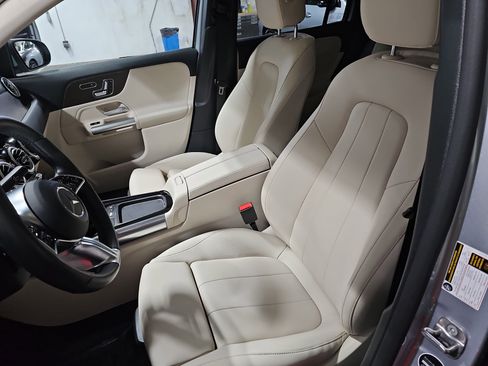 Certified 2025 Mercedes-Benz GLA 250 image 16