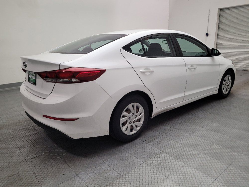 Used 2018 Hyundai Elantra SE FWD image 9