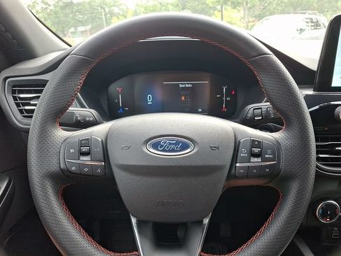 Used 2025 Ford Escape ST-Line AWD/4WD image 19