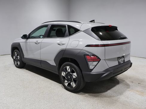 Used 2024 Hyundai Kona SEL AWD/4WD image 4