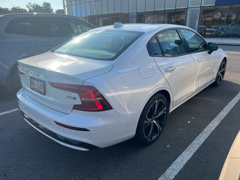 Used 2024 Volvo S60 B5 Plus w/ Climate Package AWD/4WD image 10