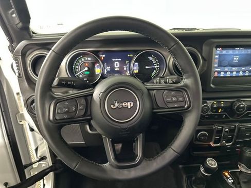 Used 2023 Jeep Wrangler Unlimited w/ Cold Weather Group image 14