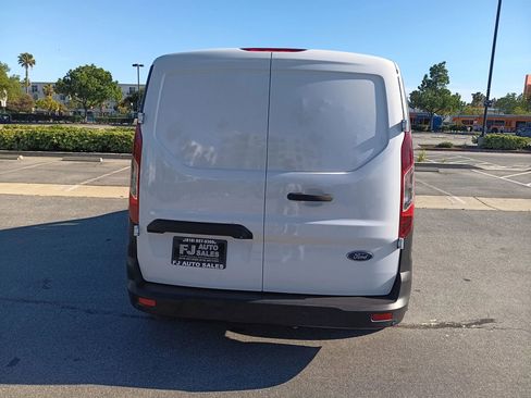 Used 2020 Ford Transit Connect XL FWD image 9